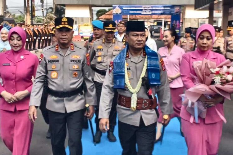 Hendra Kurniawan Mulai Bertugas sebagai Kapolda Banten, Siap Terima Kritik Masyarakat