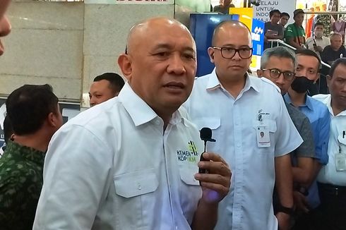 Keheranan Menteri Teten Saat Kunjungi Pasar Tanah Abang: Barangnya Bagus-bagus, tapi Sepi Pembeli