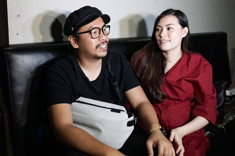 Pasangan Sammy Simorangkir dan Viviane saat ditemui disela sesi latihan untuk Konser Perjalanan Cinta di Studio Abee, Gandaria, Jakarta Selatan, Selasa (26/6/2018).
