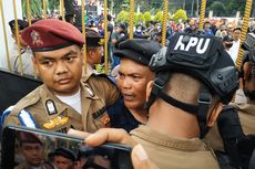 Demo Prima Sempat Memanas, Ketua DPW Loncat Pagar Kantor KPU RI dan Merangsek Masuk