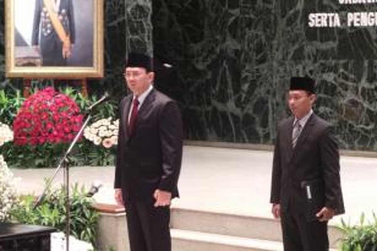Gubernur DKI Jakarta Basuki Tjahaja Purnama saat melantik pejabat eselon II, III, dan IV di lingkungan Pemprov DKI, di Balai Kota, Jumat (3/7/2015). 