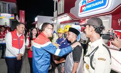 Pastikan Stok BBM Aman Jelang Mudik 2026, Komisaris Utama Pertamina Tinjau SPBU KM 57