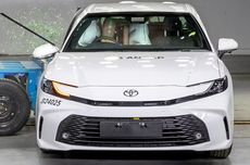 Generasi Terbaru Toyota Camry Dapat Lima Bintang Tes Tabrak ANCAP