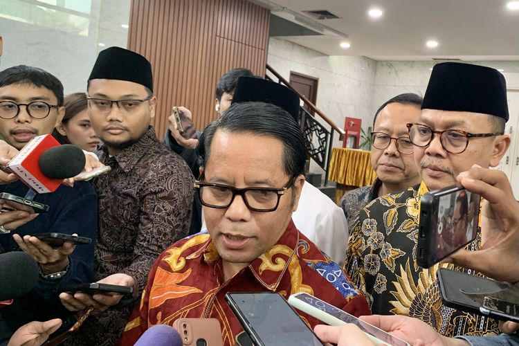Sekretaris Jenderal Kementerian Agama sekaligus Ketua Badan Wakaf Indonesia (BWI) Kamaruddin Amin saat ditemui di Kantor Kemenag, Jakarta Pusat, Kamis (30/10/2025).