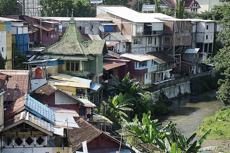 Rumah hunian Kampung Code yang berada di tepi Sungai Code, Yogyakarta, Selasa (15/1/2019).