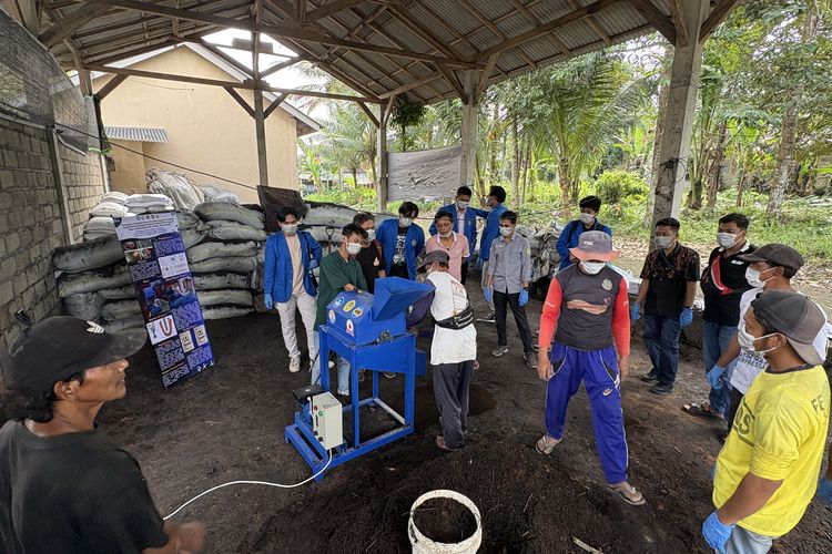 Pupuk Kian Mahal, Bakteri Endofit Jadi Inovasi Petani Buah Naga Banyuwangi