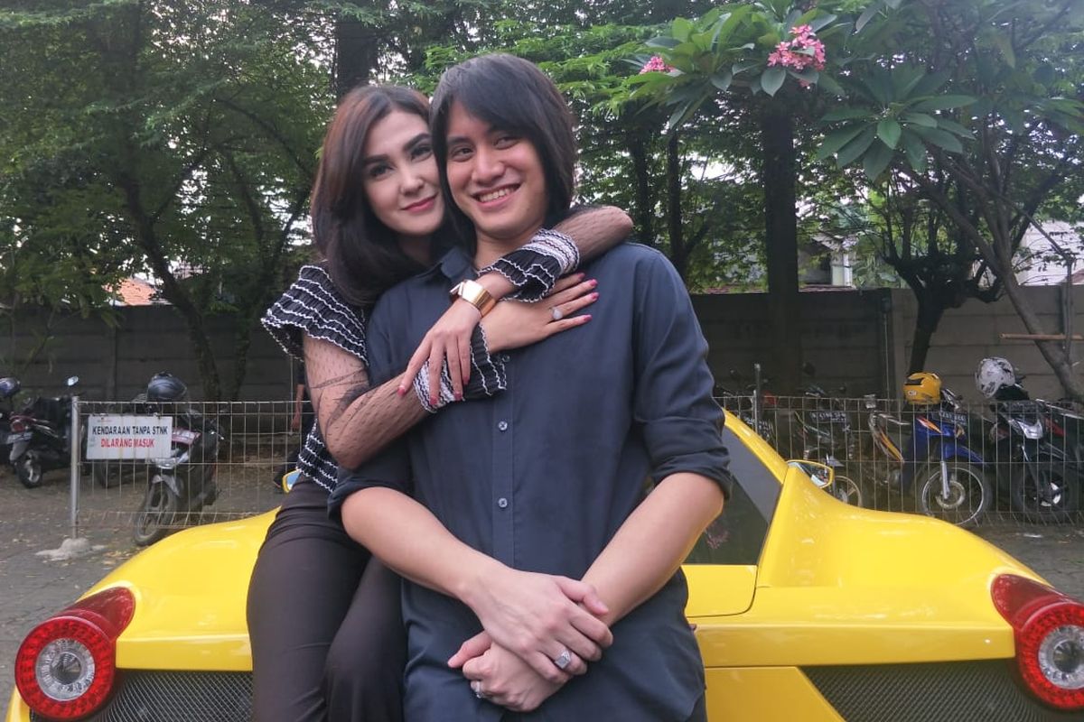 Kevin Aprilio dan Vicy Melanie saat ditemui di kawasan Lebak Bulus, Jakarta Selatan, Sabtu (22/6/2019).