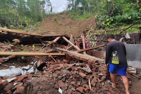 32 Kepala Keluarga Mengungsi akibat Longsor di Trenggalek