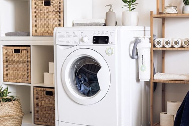 Ilustrasi mesin cuci dan ruang mencuci