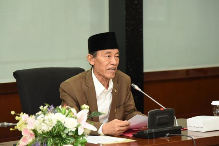 Anggota Komisi VIII DPR RI Hamka Haq saat memimpin pertemuan Tim Kunjungan Kerja Reses Komisi VIII DPR RI dengan Pemerintah Provinsi Kalimantan Timur, di Kantor Gubernur Kaltim, Samarinda, Jumat (26/7/2019).