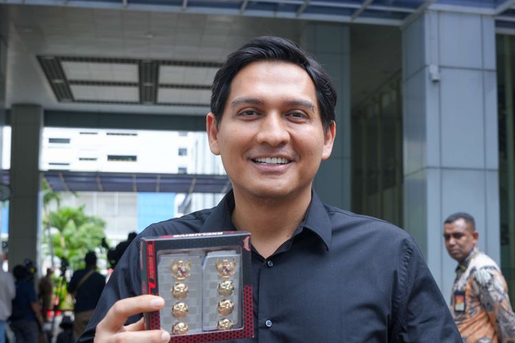 Bupati Lucky Hakim Liburan ke Jepang Tanpa Izin, Tuai Sindiran Dedi Mulyadi, Wamendagri Jelaskan Sanksinya 
