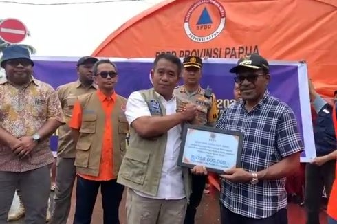 BNPB Serahkan Bantuan Dana Siap Pakai dan Sembako Rp 1 Miliar untuk Gempa Jayapura Papua