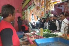 Blusukan ke Pasar Galuh Ciamis, Ridwan Kamil Sebut Harga Normal