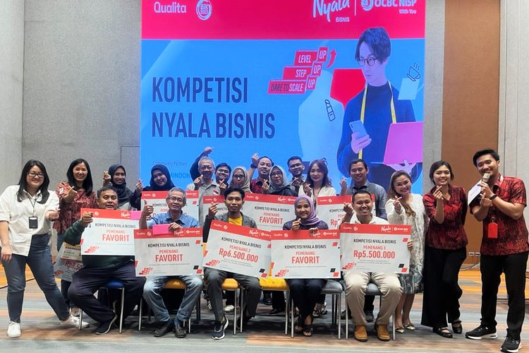 Dokumentasi Para Pemenang Kompetisi Nyala Bisnis 2023 yang diselenggarakan oleh Bank OCBC NISP dan Qualita.