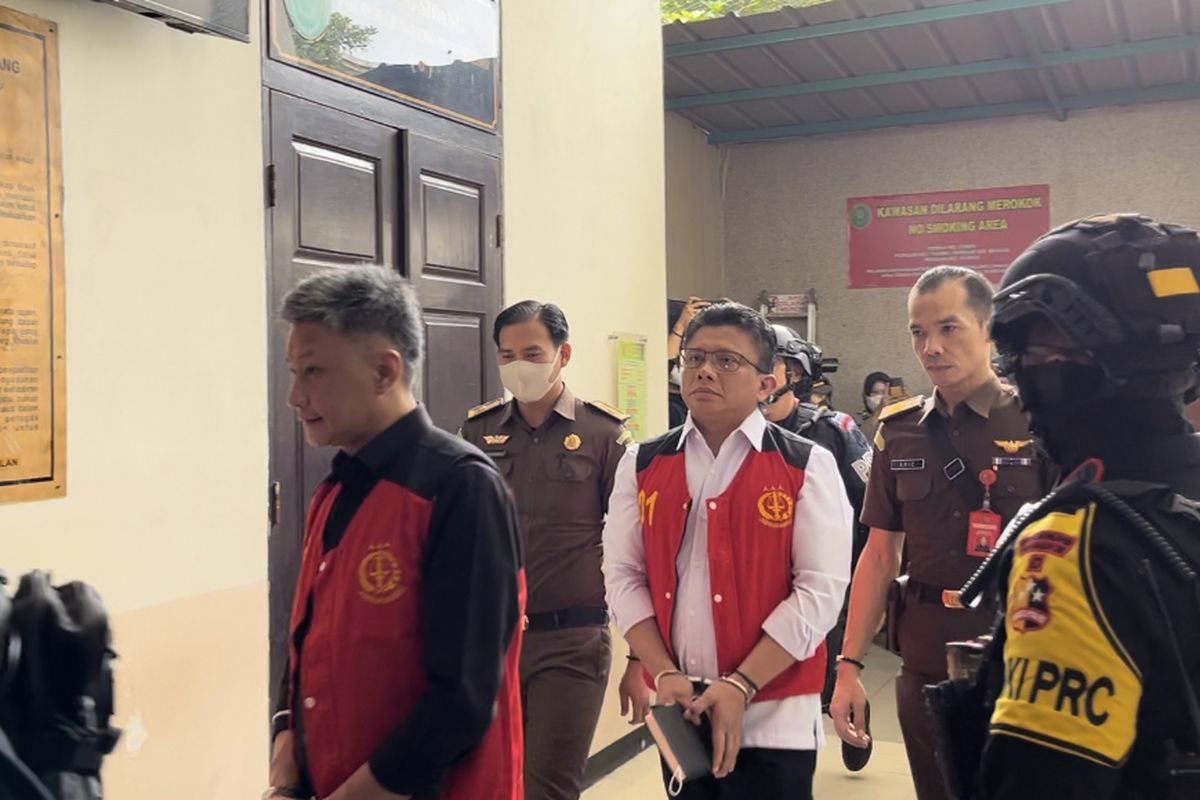 Mantan Kepala Divisi Profesi dan Pengamanan (Kadiv Propam) Polri, Ferdy Sambo tiba di Pengadilan Negeri (PN) Jakarta Selatan, Selasa (17/1/2023) pagi dengan pengawalan ketat personel Brimob.
