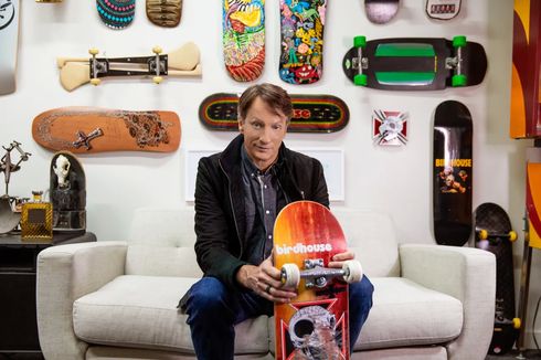 Tony Hawk, Sukses Taklukkan Trik Skateboard dan Berbisnis