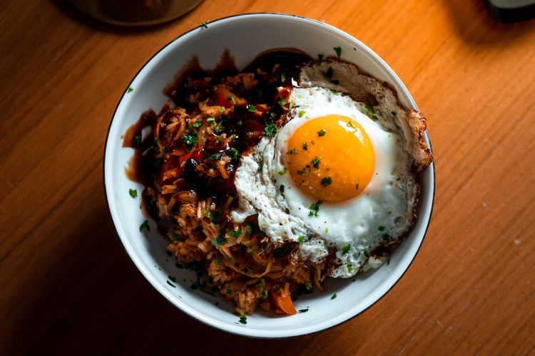 Ilustrasi nasi goreng kimchi