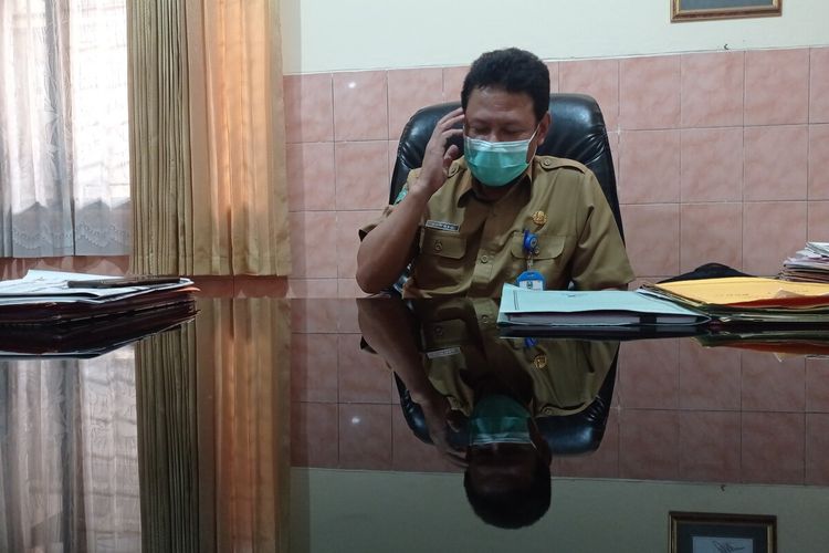 Baru 800 guru di Magetan yang telah menjalani vaksin covid 19 dari hampir 8.000 guru. Pemerintah rencananya akan memberalkukan pembelajaran tatap muka pada tahun ajaran baru tahun 2021.