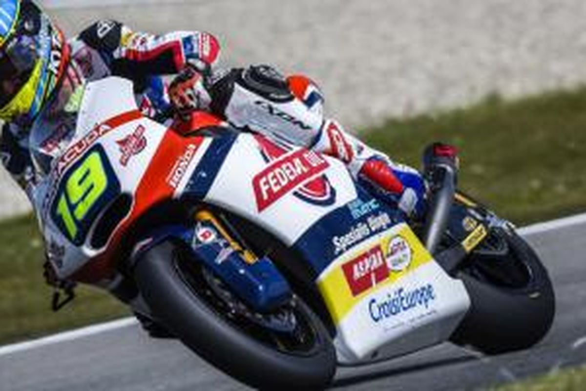 Xavier Simeon dari tim Federal Oil Gresini Racing pada GP Belanda di Sirkut Assen.