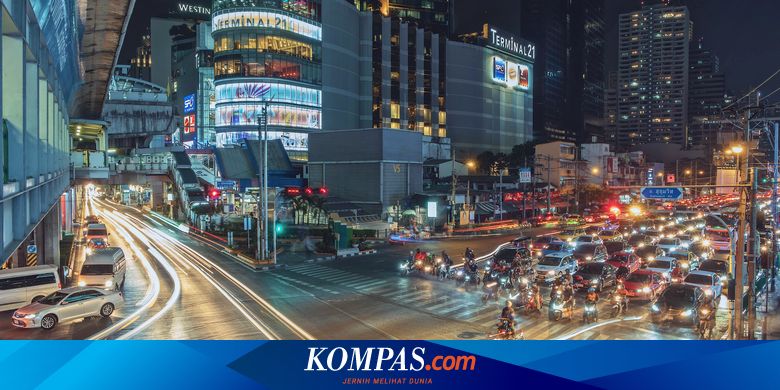 6 Tempat Belanja Populer di Bangkok, Ada Pasar Malam dan Pasar Apung - Vimarsana News