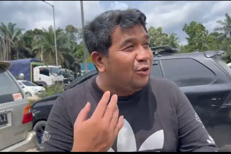 Pemudik Tangerang Terjebak Macet 24 Jam di Jalur Betung-Jambi, Lihat Truk Terbalik hingga Terbakar