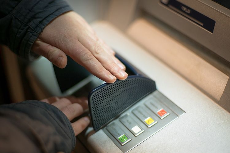 Limit transfer BCA, BRI, BNI, dan Mandiri berdasarkan jenis kartu ATM dan jenis transaksinya