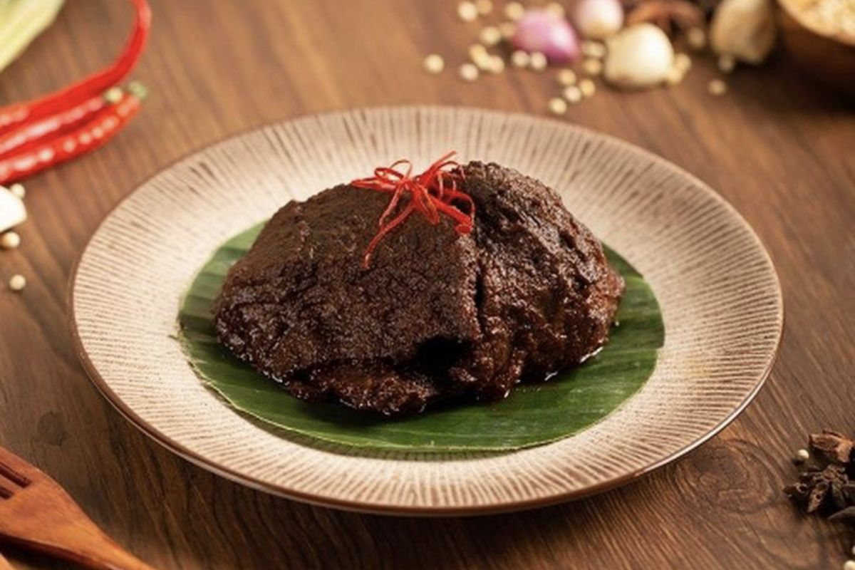 Rendang sapi Padang Merdeka.

