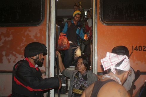 344 Warga yang Disandera KKB Dievakuasi ke 2 Lokasi Penampungan di Papua