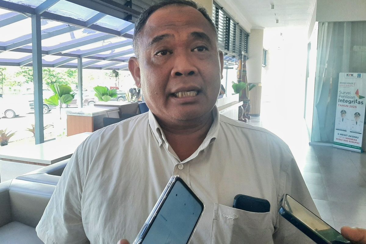 Bupati Sleman Harda Kiswaya saat menemui wartawan di kantornya, Jumat (12/09/2025).