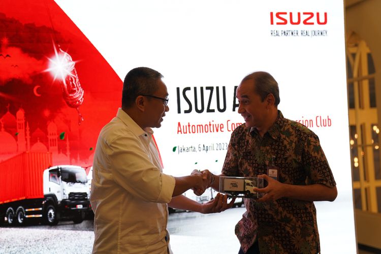                Isuzu Dukung Kebijakan SRUT
                