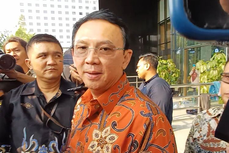 Komisaris PT Pertamina Basuki Tjahaja Purnama alias Ahok di KPK, Selasa (7/11/2023).