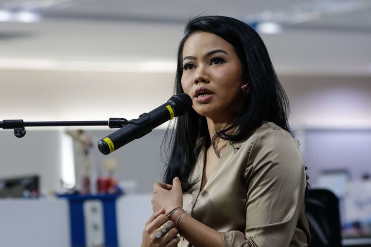 Penyanyi Yura Yunita saat berkunjung ke Kantor Redaksi Kompas.com di Menara Kompas, Jakarta, Rabu (30/10/2019).