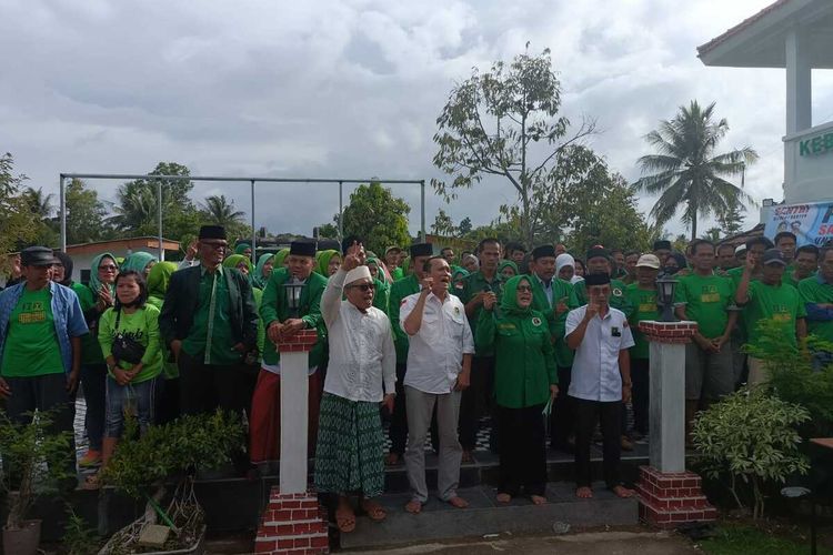 Tiga Caleg PPP DPRD Kabupaten Serang, Banten nyatakan dukungan ke Prabowo-Gibran.