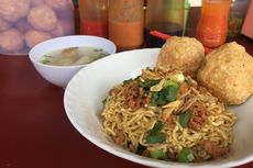 Bakmi Bangka Tak Melulu Daging Babi, Toppingnya Ada Banyak