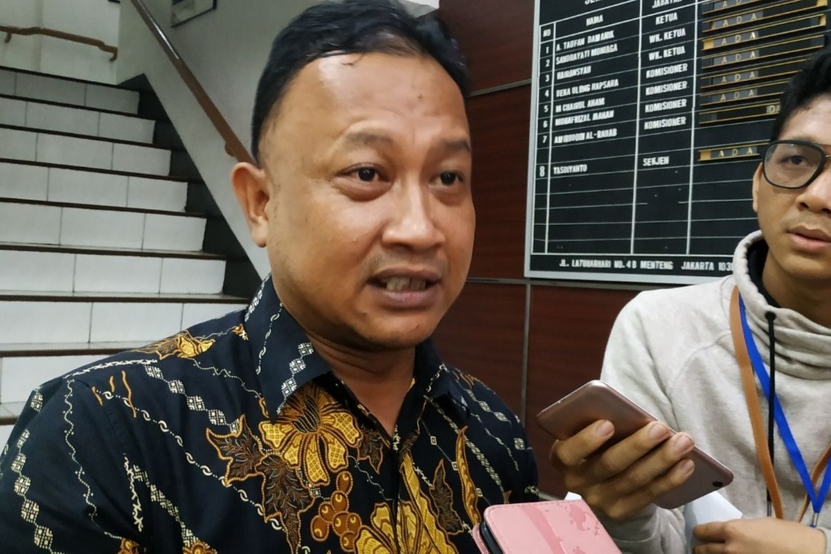 Komisioner Komnas HAM, Choirul Anam, di Kantor Komnas HAM, Jl. Latuharhary, Menteng, Jakarta Pusat, Senin (9/12/2019). 