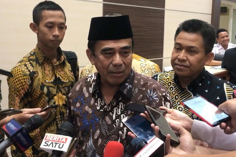 Menteri Agama Fachrul Razi di Kompleks Parlemen, Senayan, Jakarta, Kamis (28/11/2019).