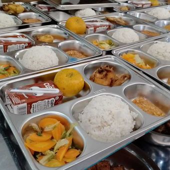 Ilustrasi makan bergizi gratis (MBG). 