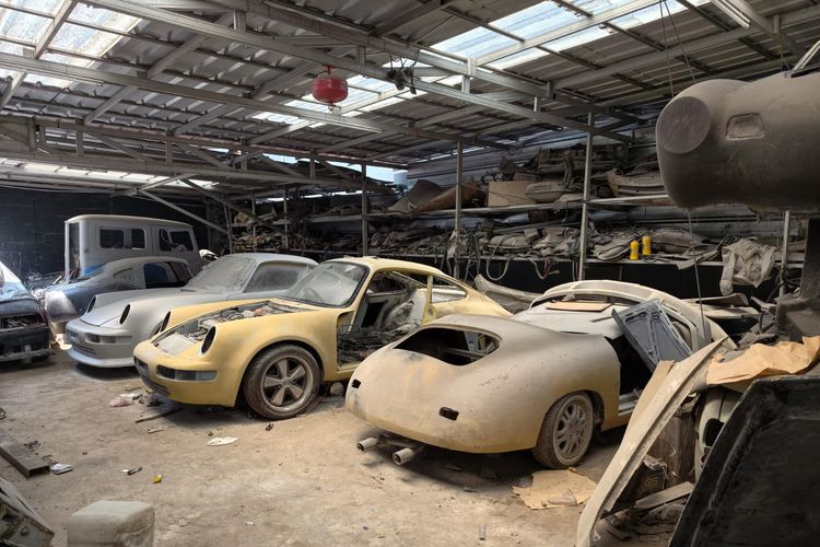 Autologi Autoworks: Dari Hobi Jadi Ahli Restorasi Mobil Klasik Bogor