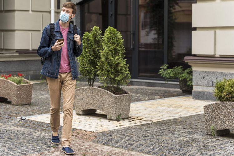 Ilustrasi keluar rumah