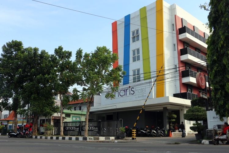 Hotel Amaris Cirebon menyediakan promo diskon 36 persen atau potongan Rp 200.000 pe rkamar untuk warga yang dapat menunjukkan tiket kereta api tak lebih dari 2x24 jam. Promo ini diharapkan kembali menuai kesuksesan seperti di tahun 2018.