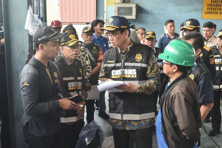 Bea Cukai dan Bayang-bayang Amputasi Kedua