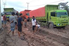 Jalan Rusak Seperti Kubangan di Indragiri Hulu, Gubernur Riau Sebut Segera Diperbaiki