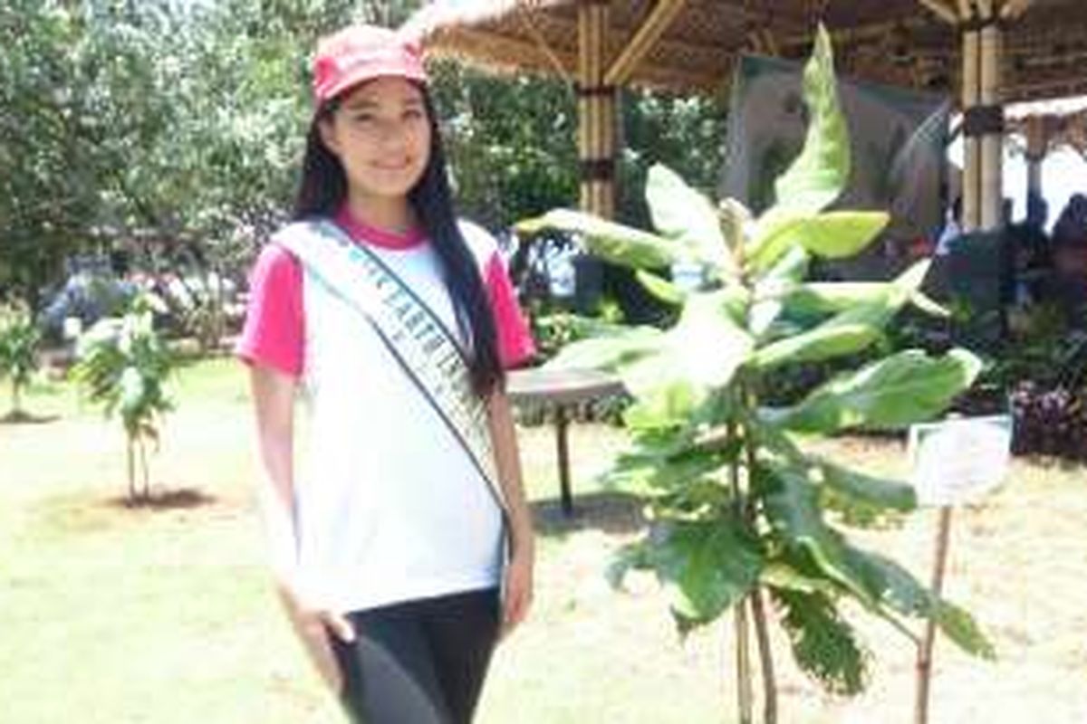 Yovita iskandar, First Runner Up Miss Earth Indonesia tahun 2015