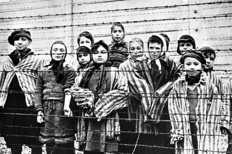 Holokos adalah periode dalam sejarah di mana jutaan orang Yahudi dan orang lain dibunuh oleh partai Nazi di Jerman.