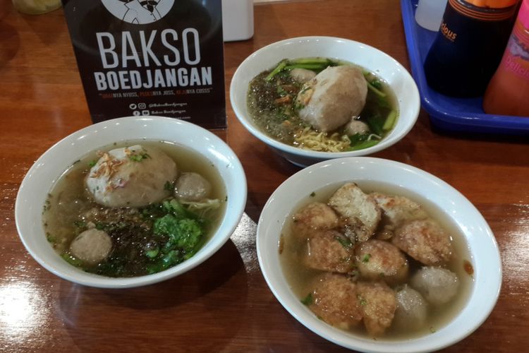 Sejumlah menu Bakso Boedjangan yang ada di Kota Malang, Jumat (12/1/2018). Bakso yang berpusat di Bandung itu resmi masuk ke Kota Malang.