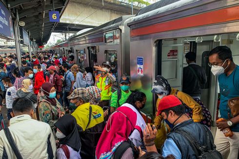 Siap–siap, Tarif KRL Bakal Naik Habis Lebaran, Begini Hitungannya