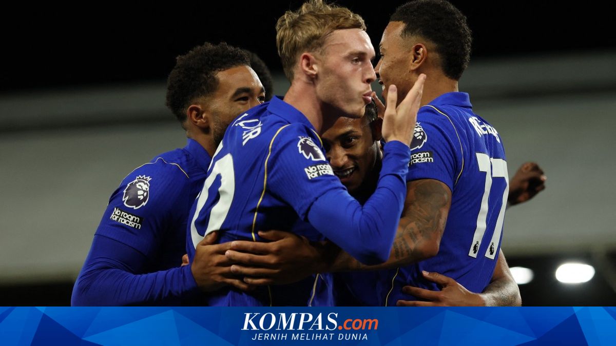 Chelsea and Man United Win in High-Scoring Premier League Matches