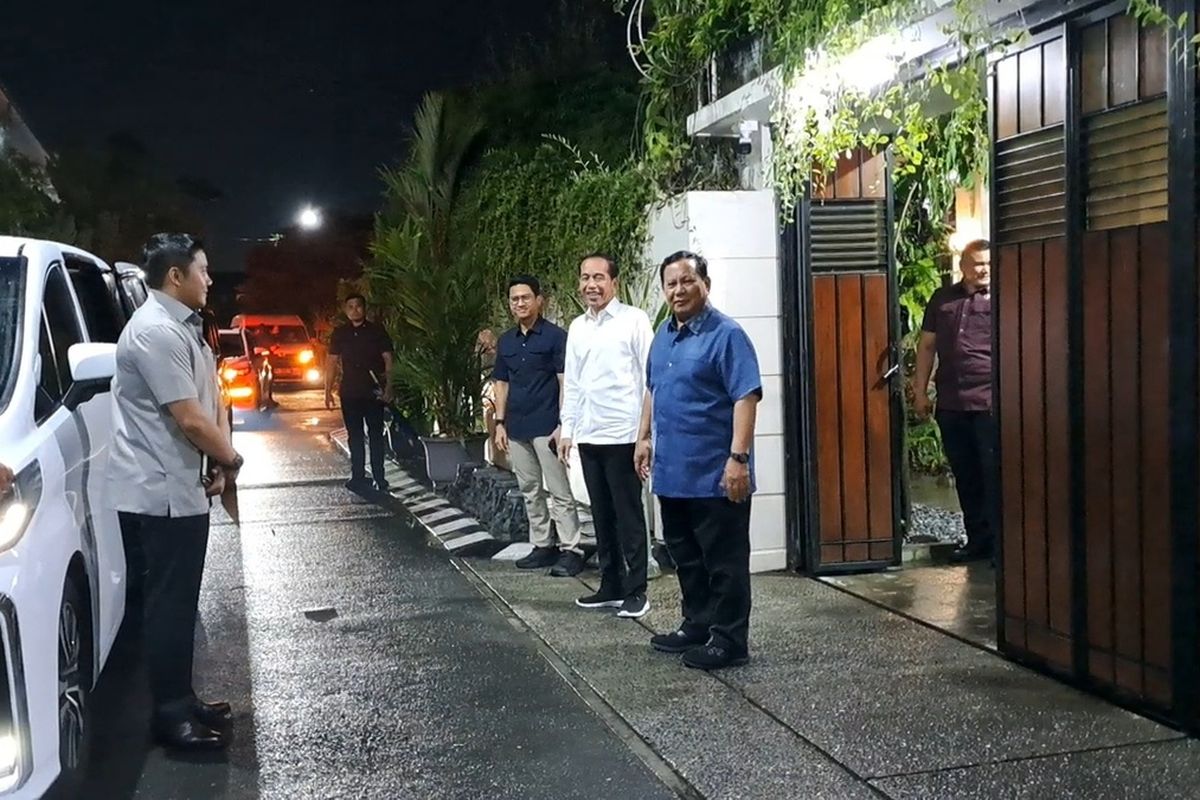 Prabowo Menjemput Jokowi untuk Wedangan Bersama di Kota Solo