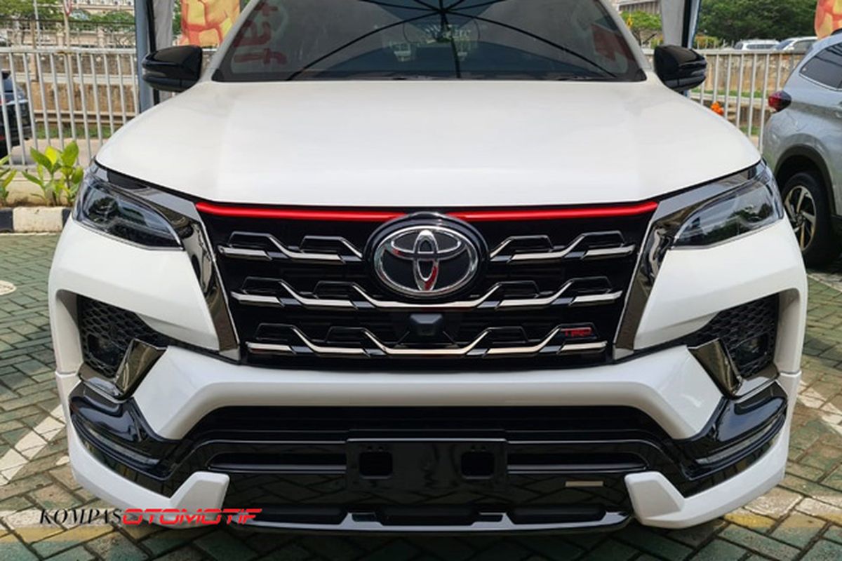 Tampilan baru Toyota Fortuner facelift