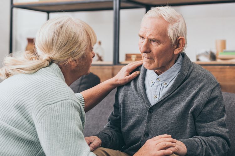 Orang dengan tingkat neurotisme tinggi dan memiliki beberapa kepribadian negatif cenderung berisiko lebih tinggi terkena demensia dalam jangka panjang.